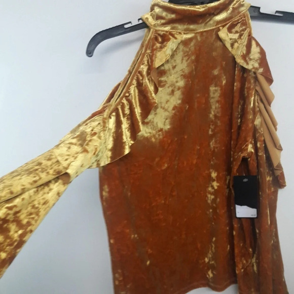 Free Press Gold Velvet Cold Shoulder Blouse Ruffle - Picture 5 of 8